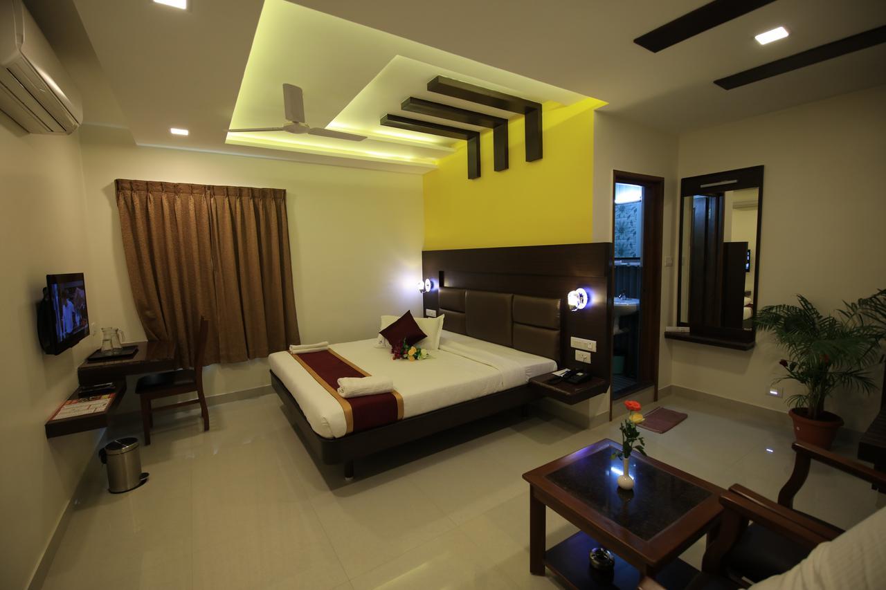 Kr Residency Hotel Kanadukattan Exterior photo
